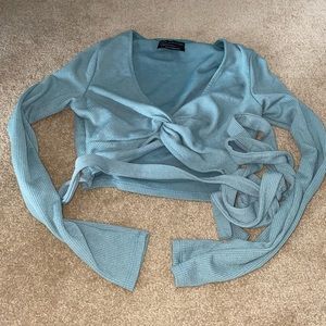 “UO Sabel Textured Wrap Top”